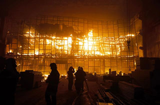 消防灭火事后防，，，，不如智慧用电来预防！