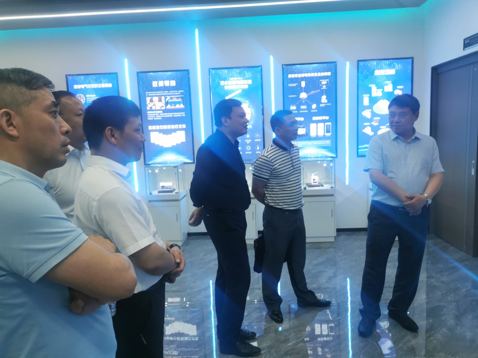 大冶市委常委向导莅临j9九游国际站科技旅行指导