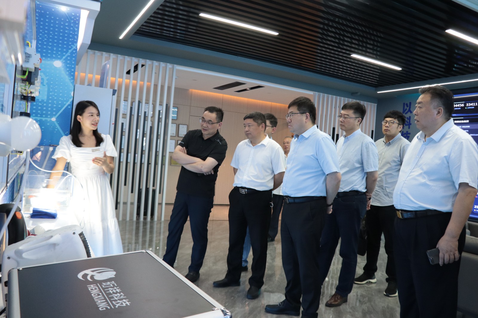 亳州市向导薛副市长一行莅临j9九游国际站科技指导事情